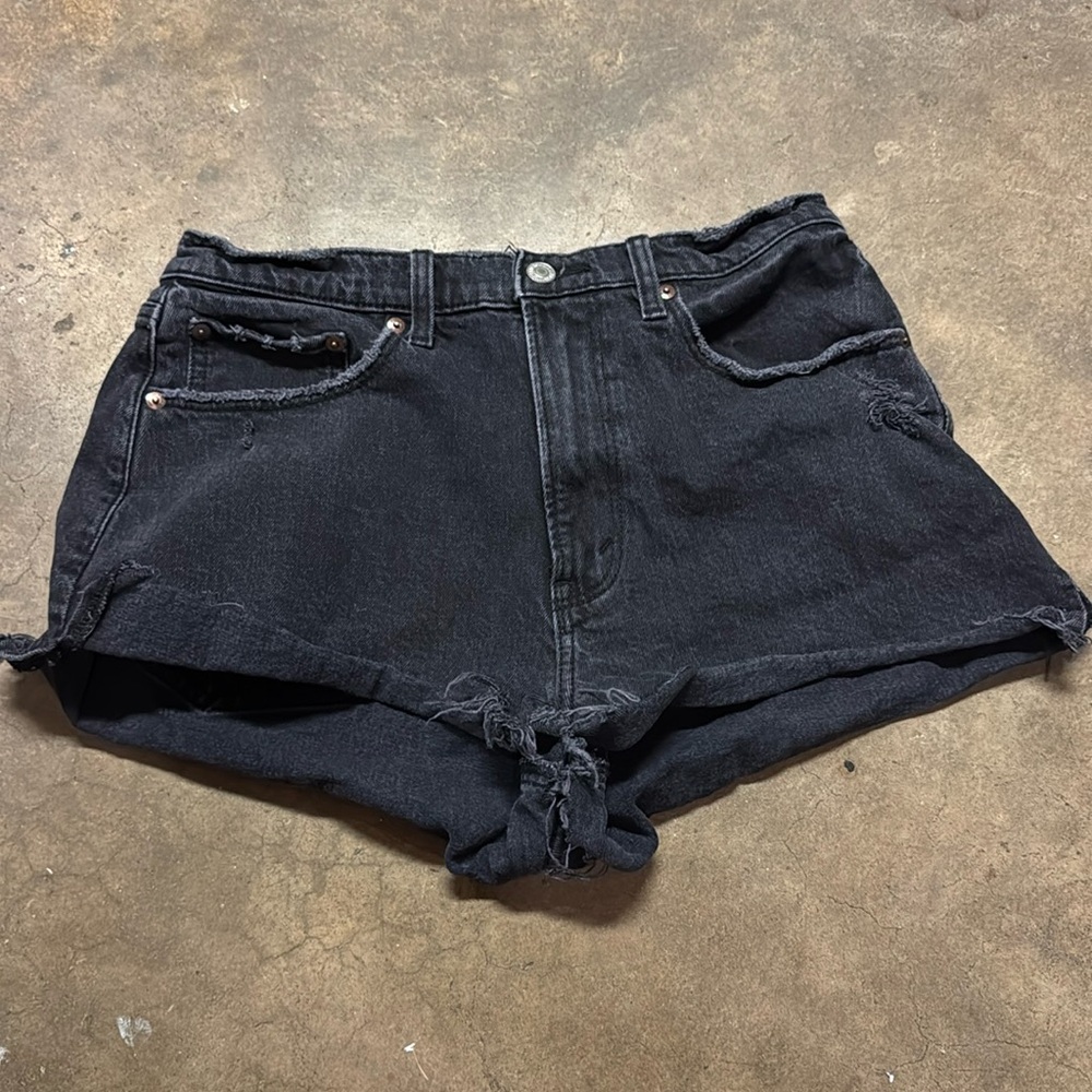 Abercrombie & Fitch the mom short high rise